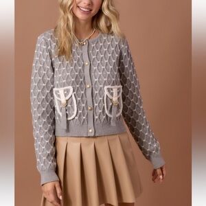 #360 Diamond cross stitched pocket detail
Cardigan GRAY